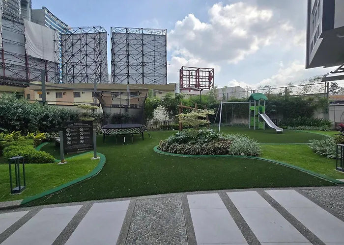 Pd Staycations - 1br Crestmont Apartment *